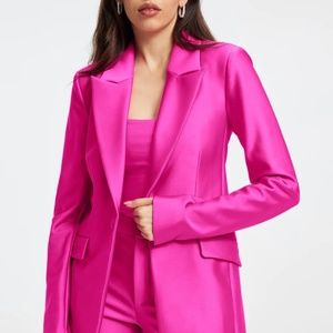 Good American COMPRESSION SHINE SCULPTED BLAZER in Fuchsia Pink
